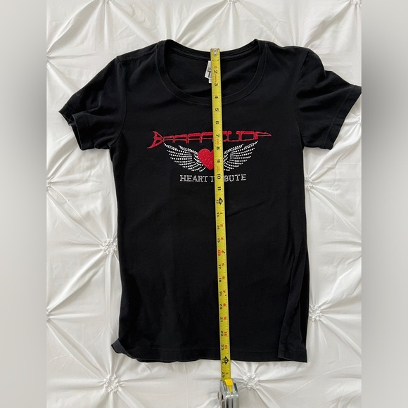 Retro Barracuda Heart Tribute Bedazzle TShirt - Picture 4 of 4